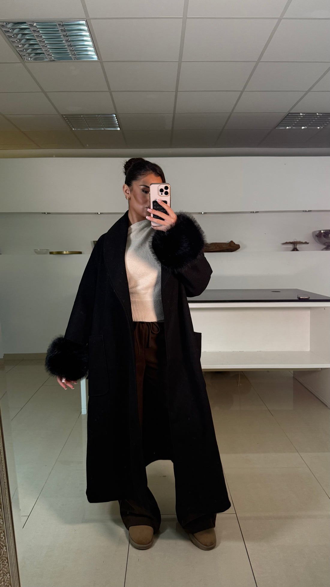 Mantel mit Fellärmel